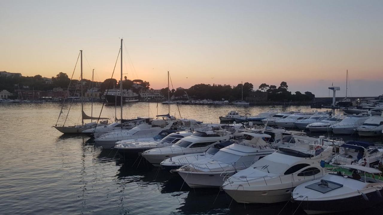 Riva Destra * Ischia