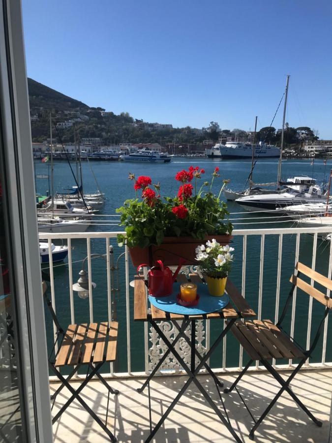 Riva Destra Ischia
