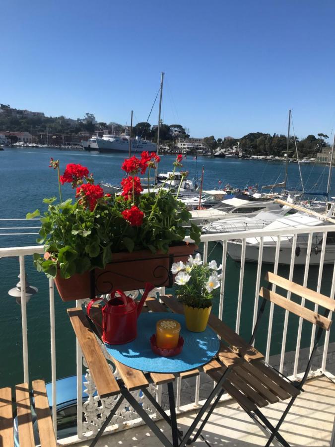 Riva Destra Ischia